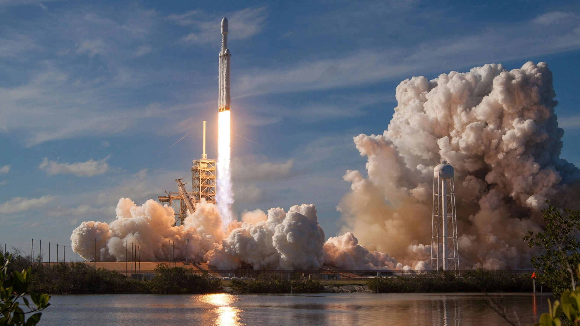 SpaceX Lanza Misión Privada Con 4 Civiles En La Primera Órbita Polar Jamás Realizada