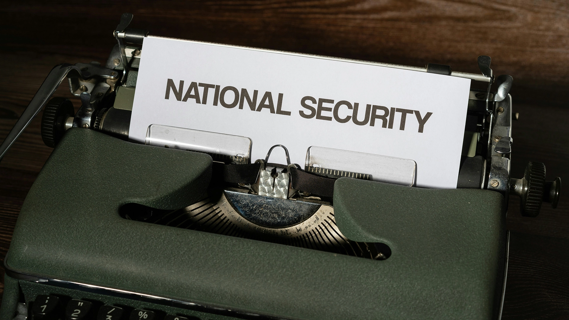 Altos Funcionarios de Ciberseguridad de la CISA Renuncian, Instan al Sector Privado a Construir Productos Seguros