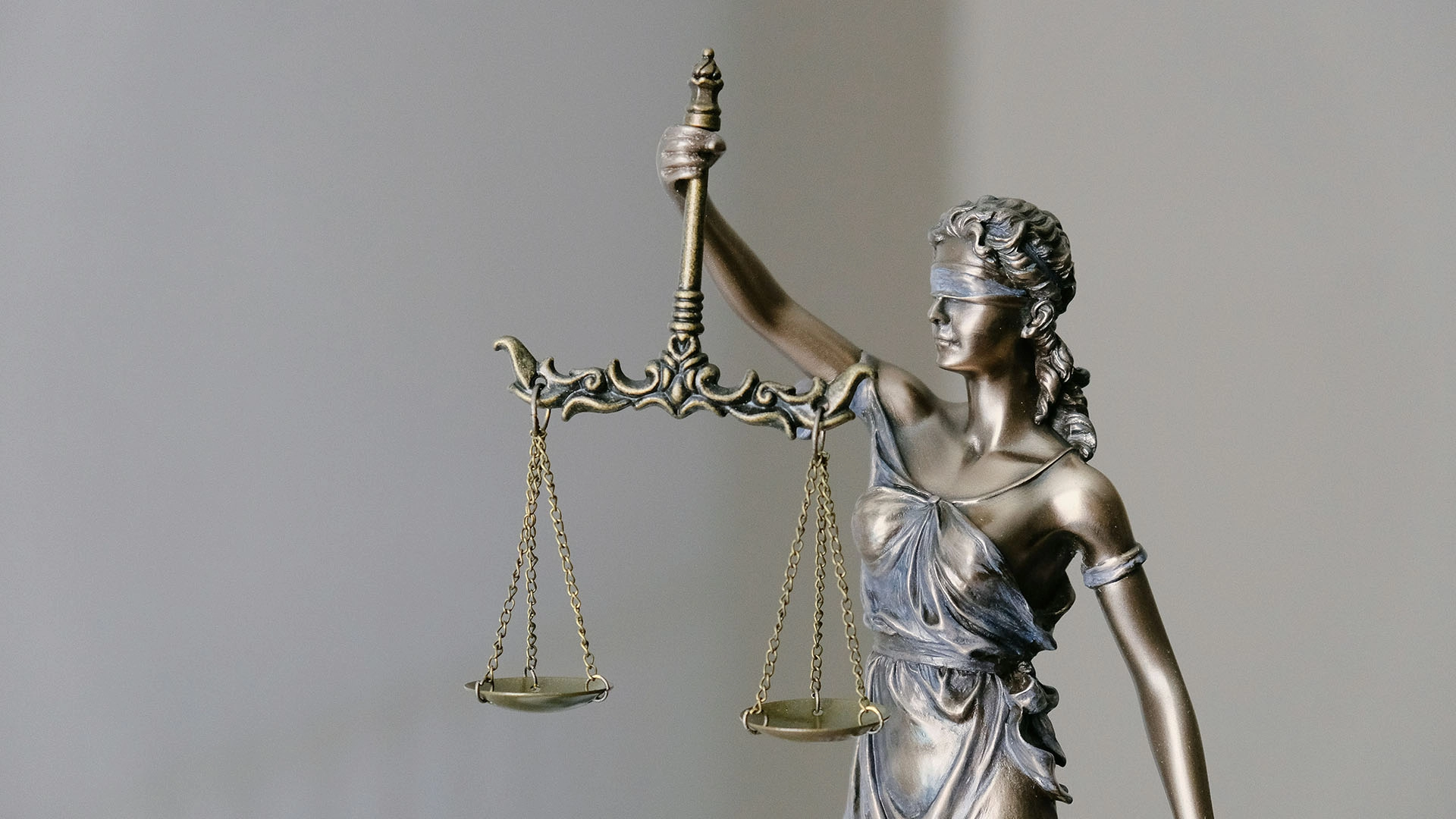 En la Sala Primera de Justicia, la IA Resucita la Voz de la Víctima de la Ira al Volante