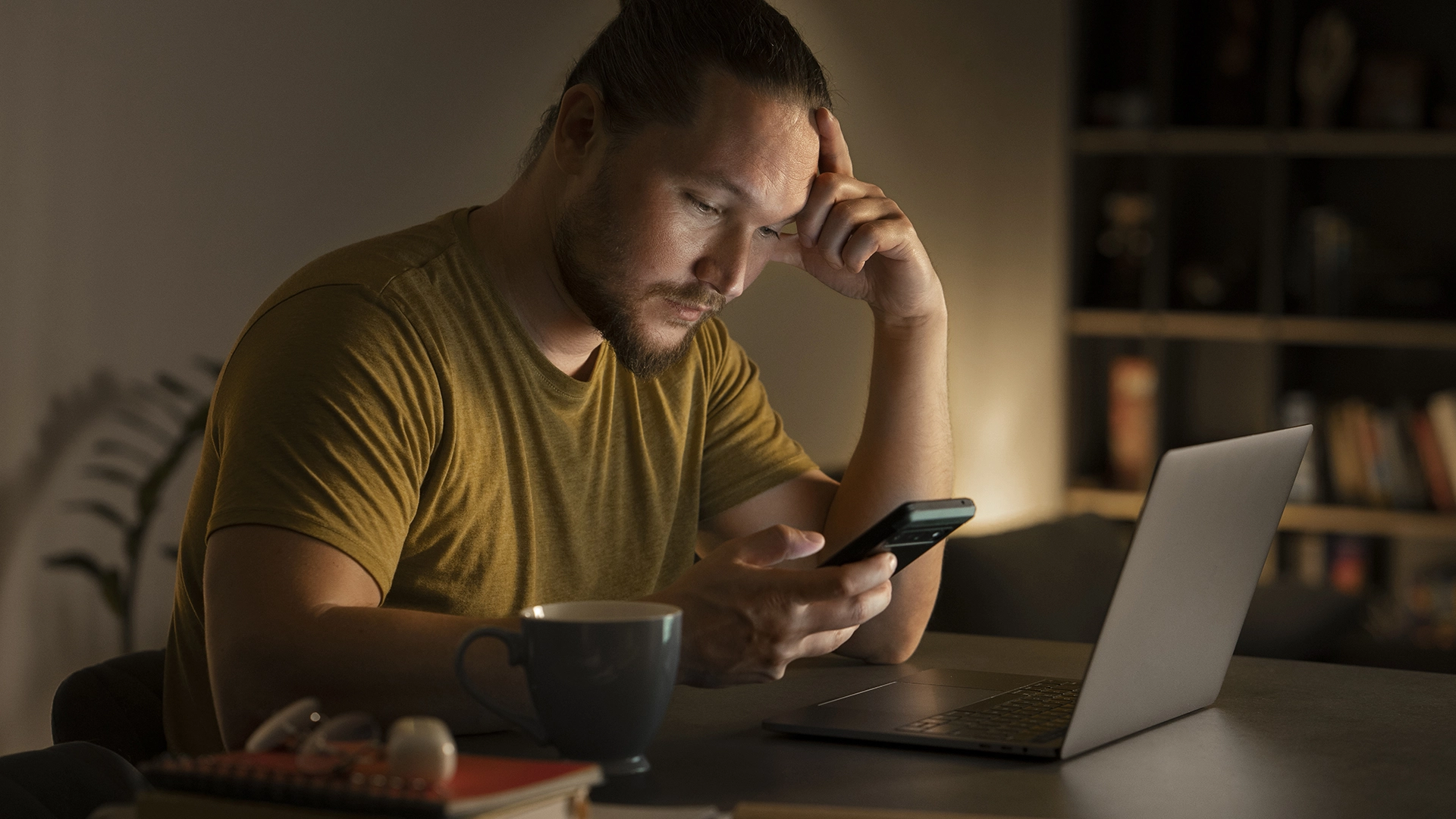 Las Personas Que Se Obsesionan Con Las Noticias Negativas Suelen Creer Más En Las Noticias Falsas