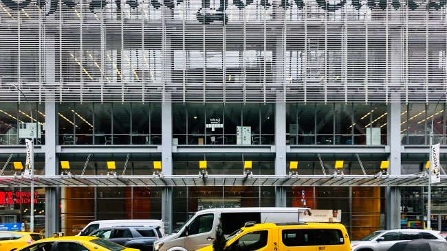 Amazon cierra un acuerdo de licencia de Inteligencia Artificial con The New York Times