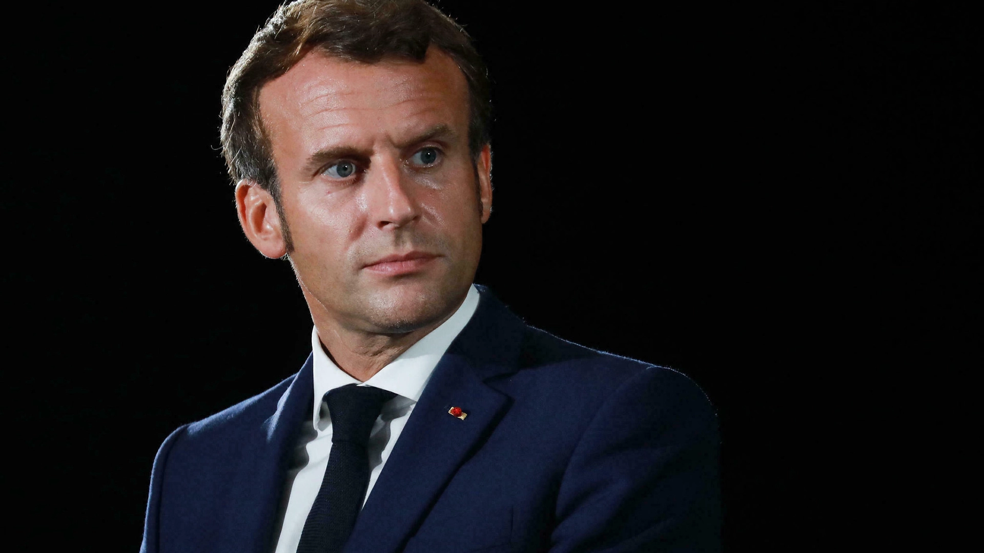 Francia Considera Prohibir las Redes Sociales para Menores de 15 Años
