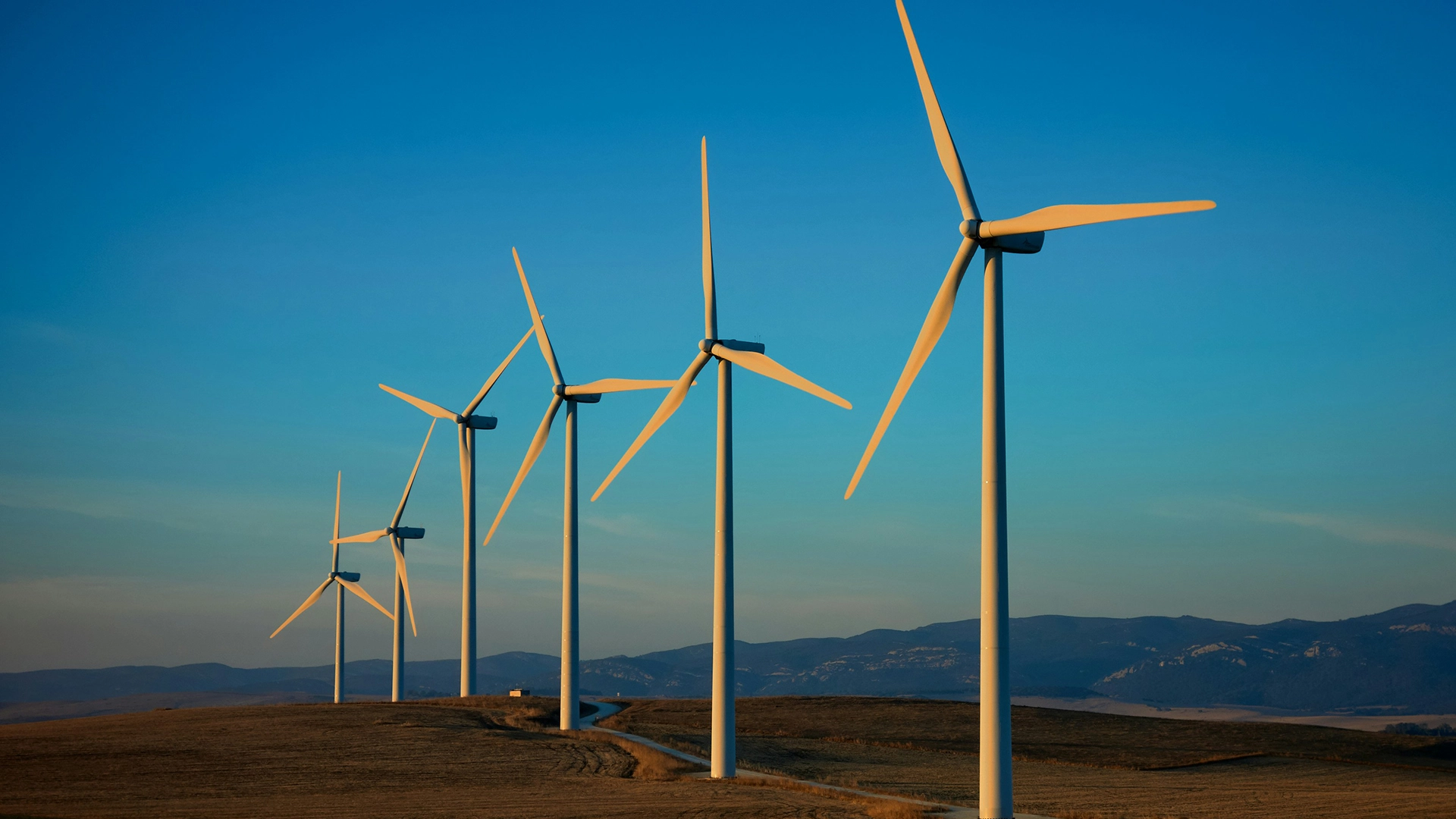 Mistral y TotalEnergies Anuncian Asociación para Impulsar la Innovación Energética con IA