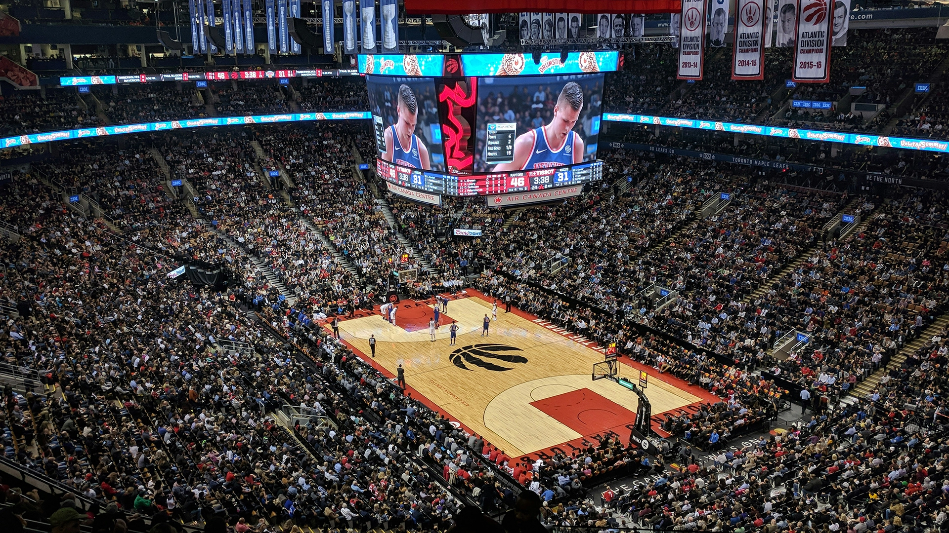 La Plataforma de Apuestas Kalshi Emite un Anuncio Totalmente Generado por IA Durante las Finales de la NBA