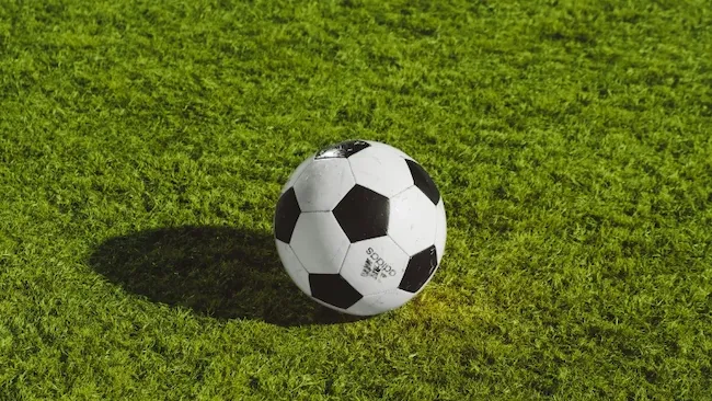 Robots Humanoides Juegan Torneo de F&uacute;tbol en China