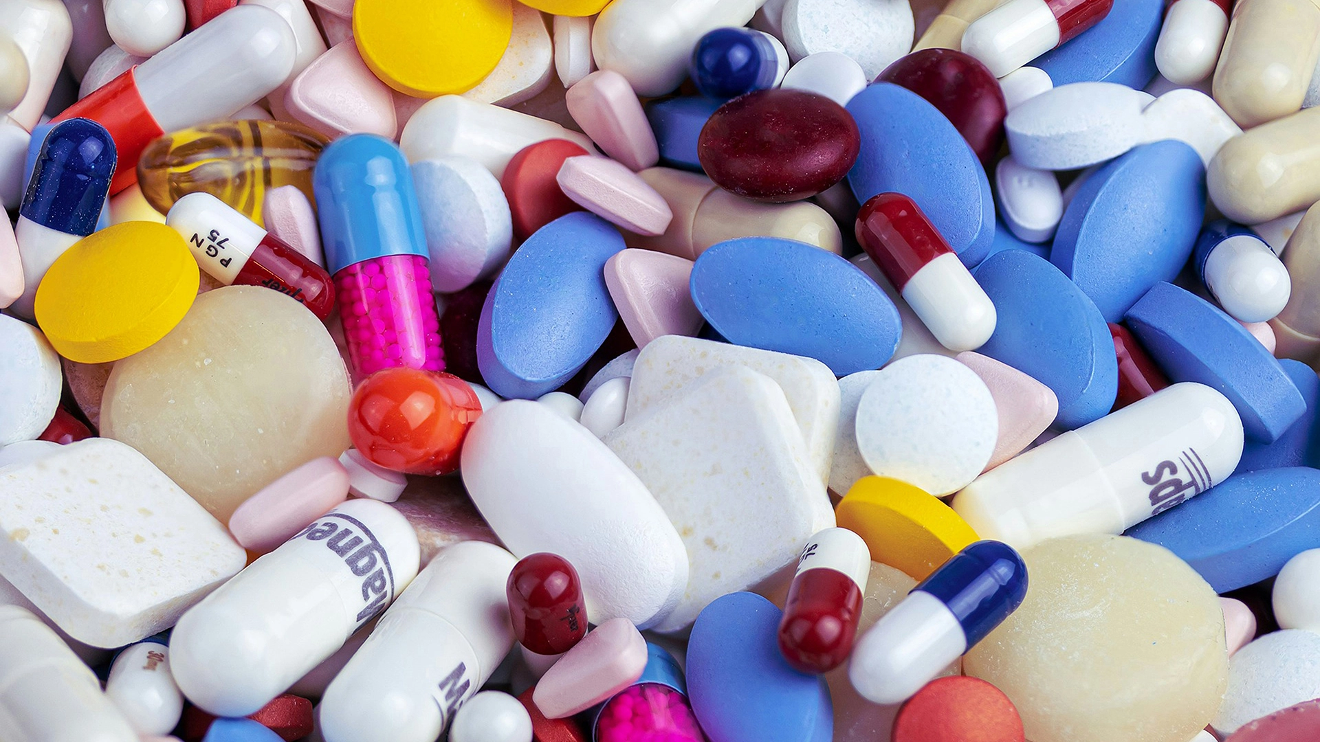 La Herramienta Elsa de la FDA Enfrenta Críticas Por Alucinar Datos Científicos