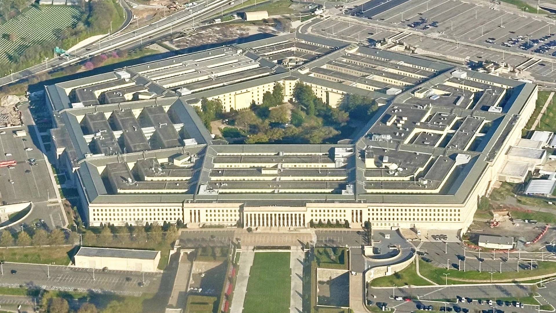 El Pentágono Otorga Contratos por un Valor de Hasta 200 Millones de Dólares a Gigantes de la IA para Impulsar la Tecnología Militar