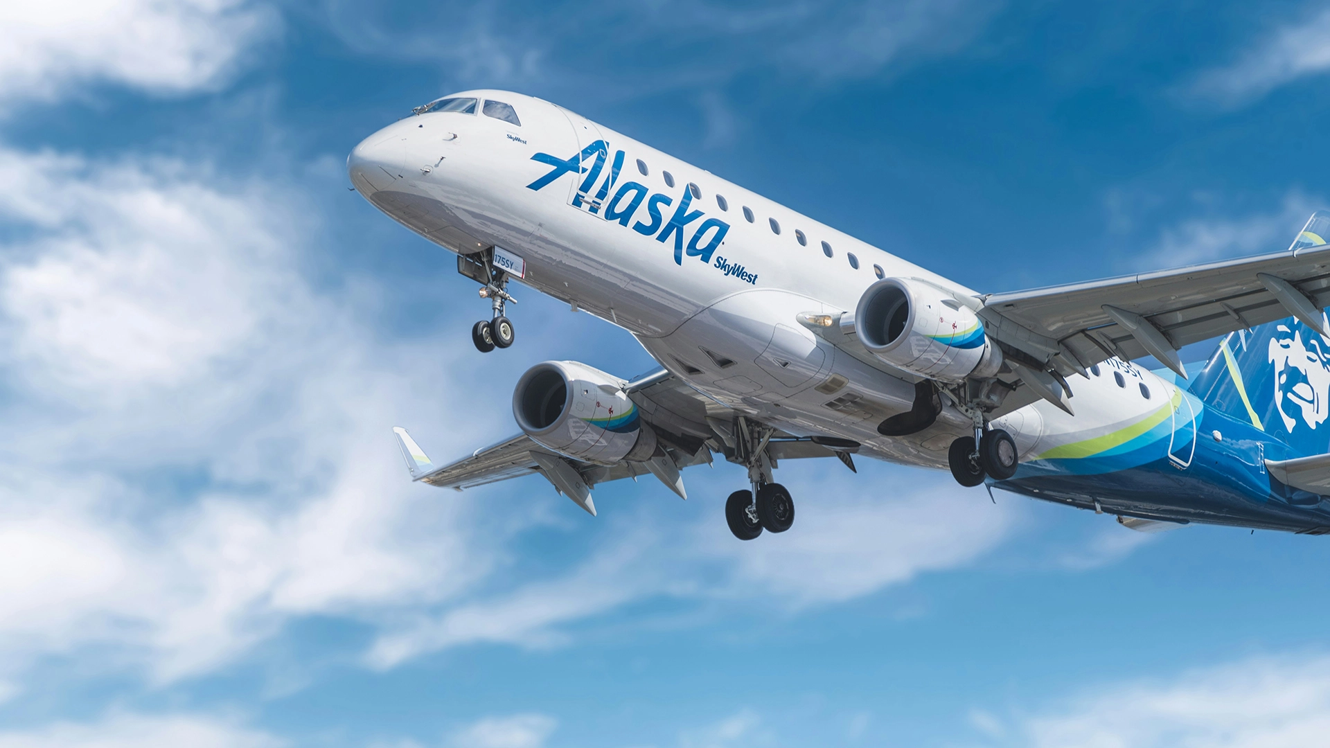 Alaska Airlines Reanuda Vuelos Tras Tres Horas de Interrupción Informática
