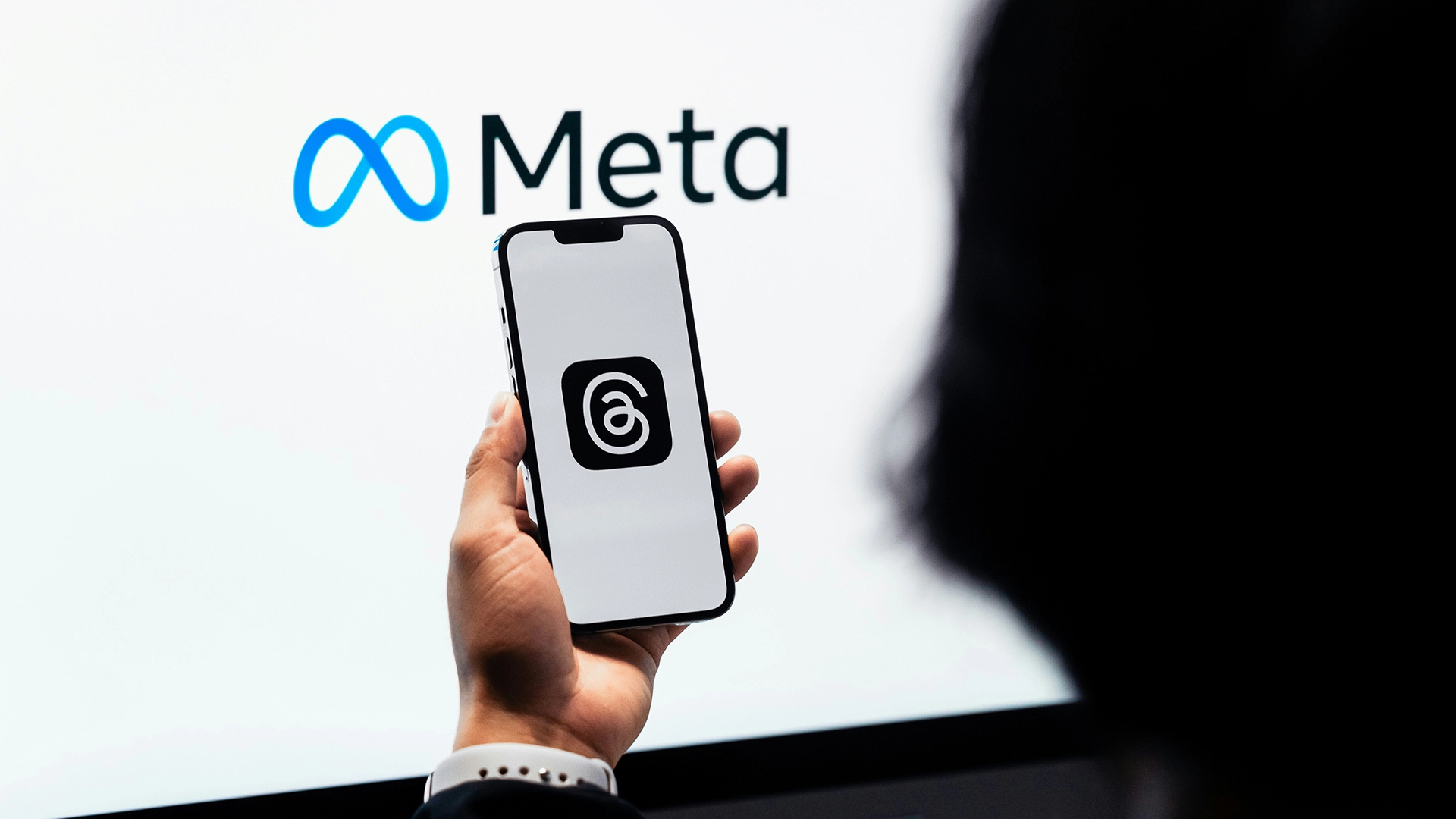 Meta y Character.ai Enfrentan Escrutinio por Supuesta Explotación Infantil a Través de Chatbots de IA
