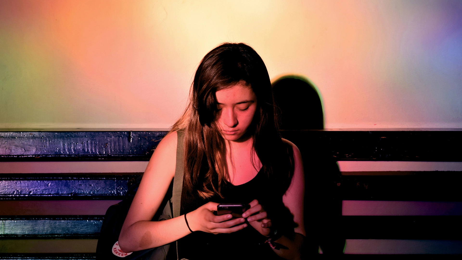 OpenAI Anuncia Nuevas Medidas de Seguridad para Adolescentes